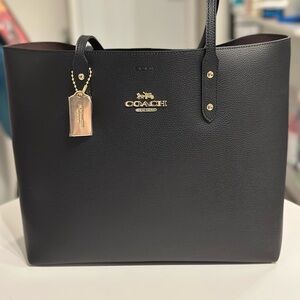 Black reversible Tote Bag Coach City Tote New without tags